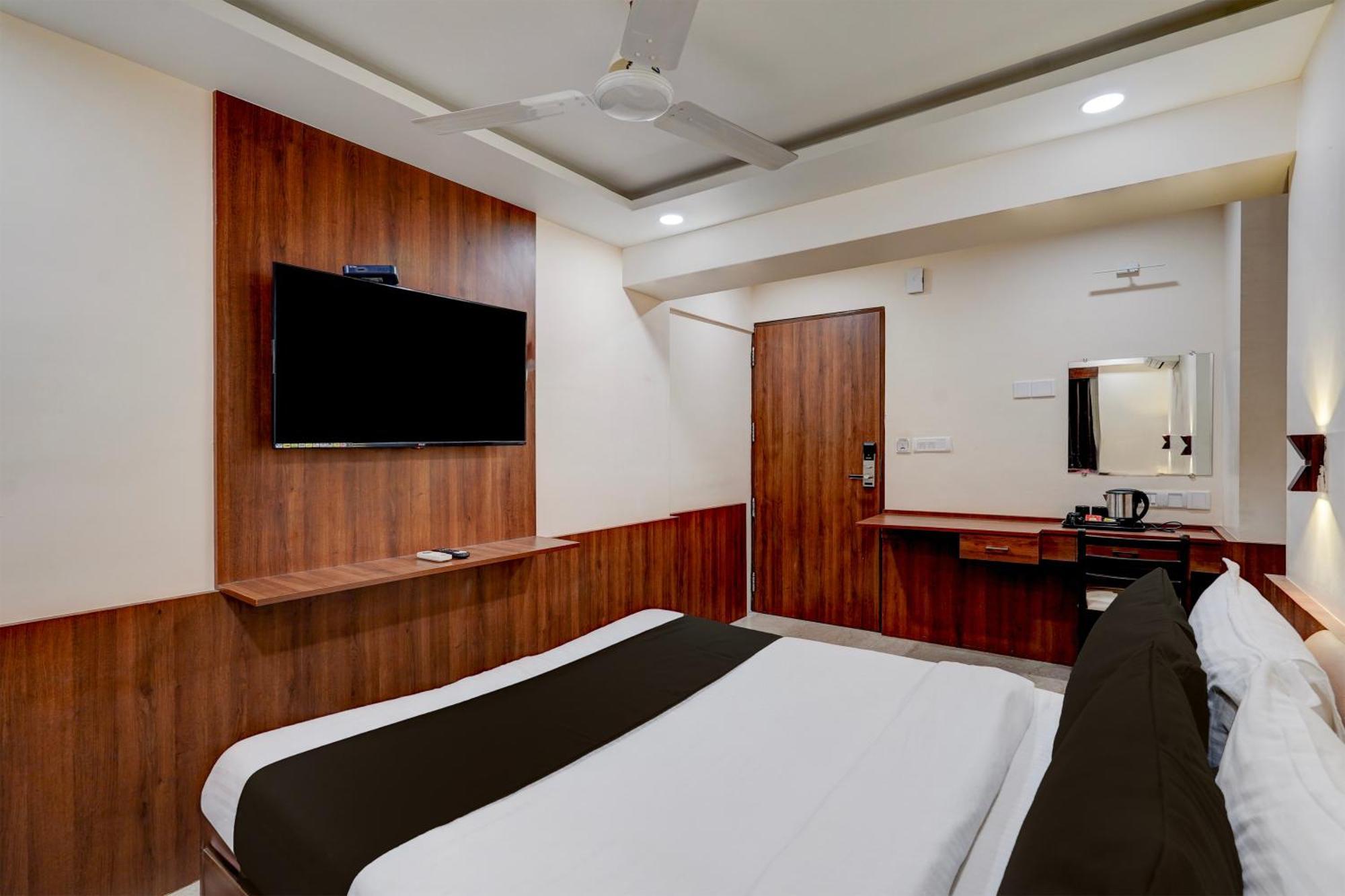 Townhouse Oriental Inn Chennai Bagian luar foto