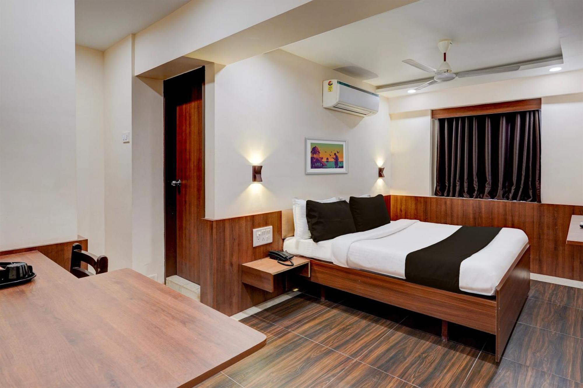 Townhouse Oriental Inn Chennai Bagian luar foto