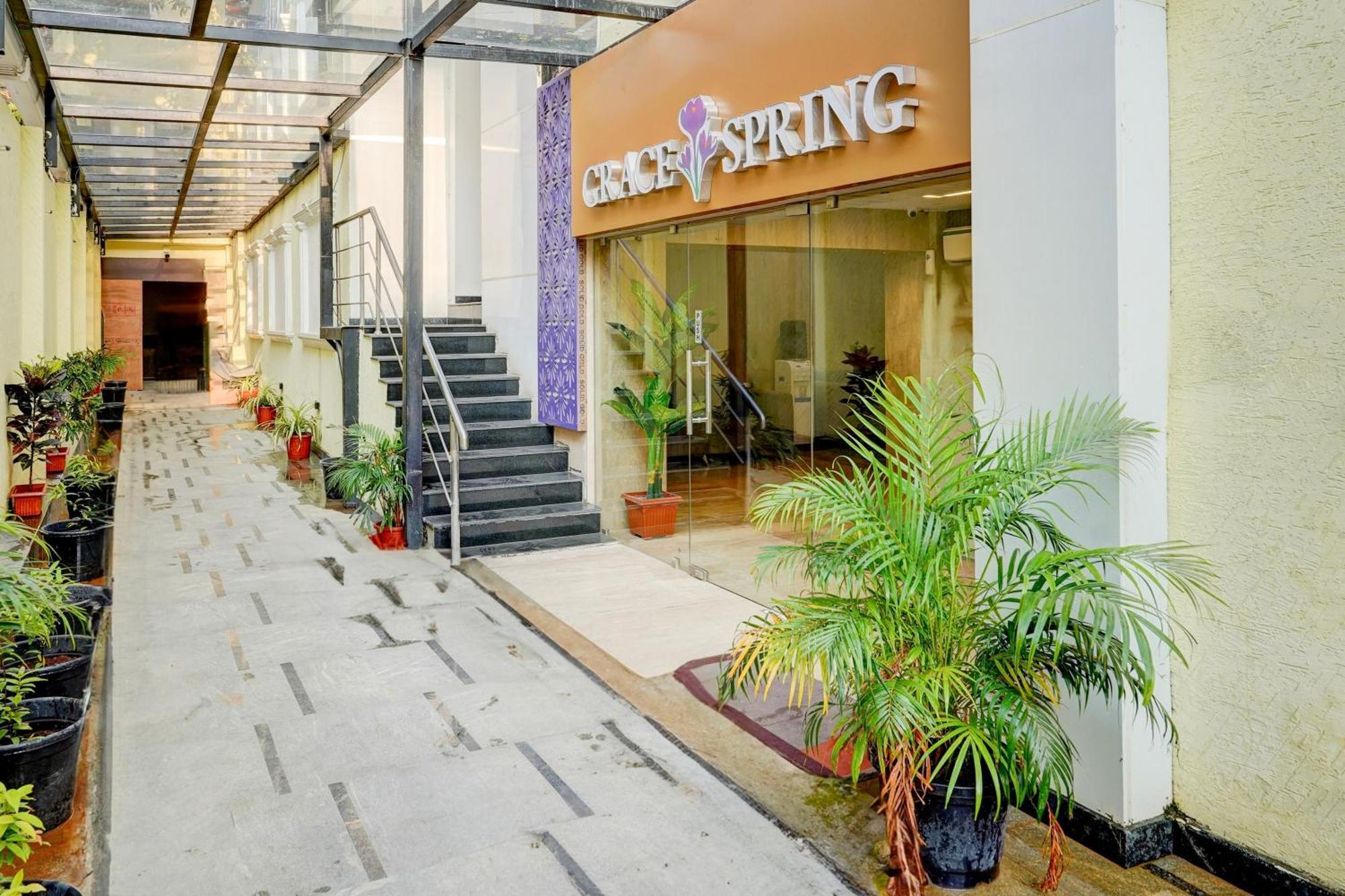 Townhouse Oriental Inn Chennai Bagian luar foto