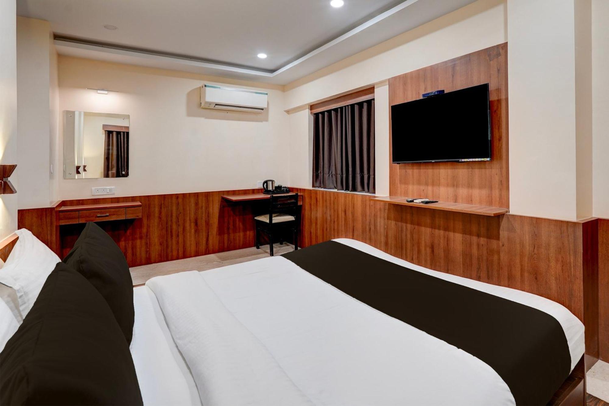 Townhouse Oriental Inn Chennai Bagian luar foto