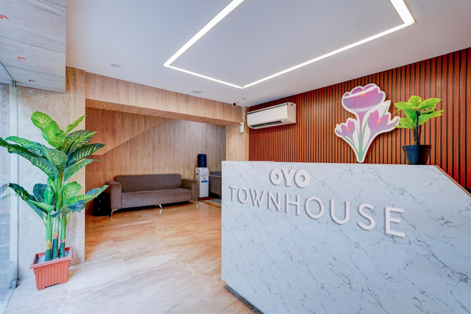 Townhouse Oriental Inn Chennai Bagian luar foto