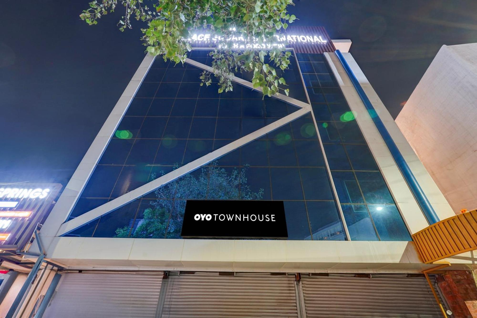 Townhouse Oriental Inn Chennai Bagian luar foto