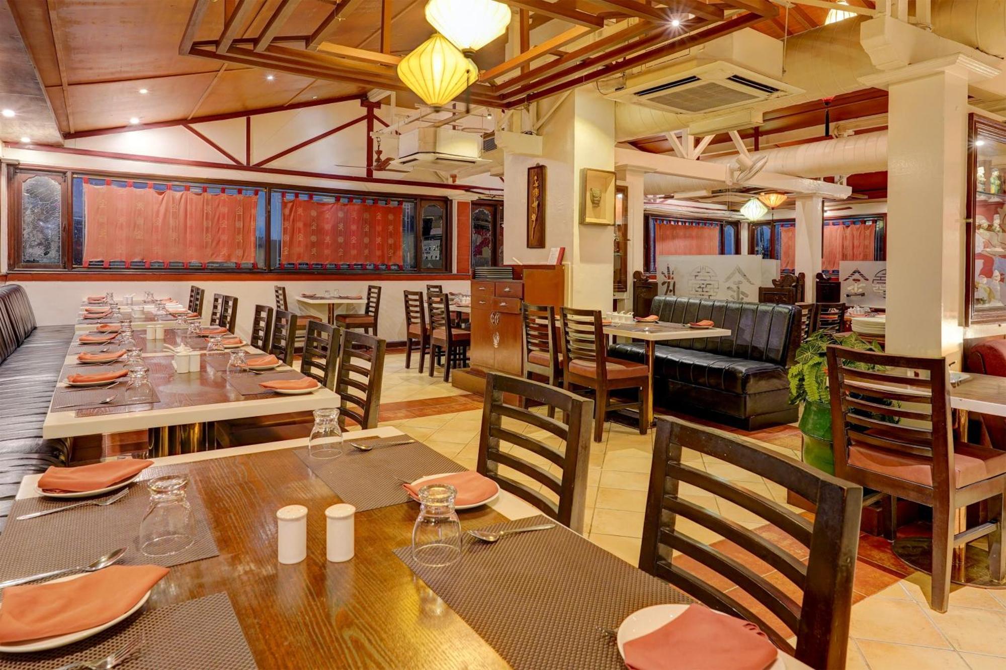 Townhouse Oriental Inn Chennai Bagian luar foto